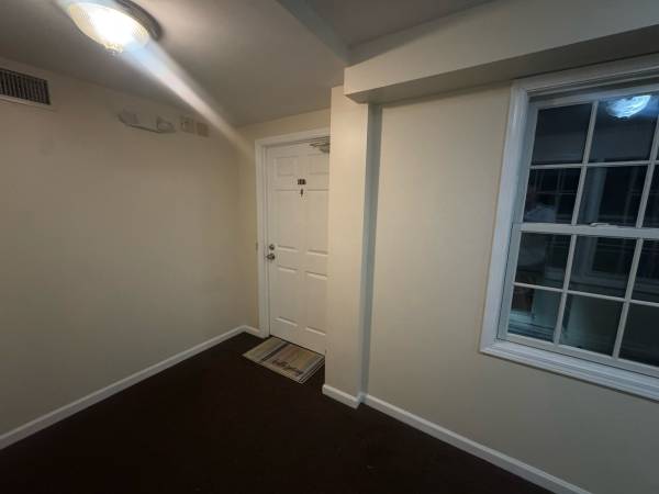 $2,250 / 2br - Two bedroom one bathroom apartment near train (Dunellen)63676291257473120