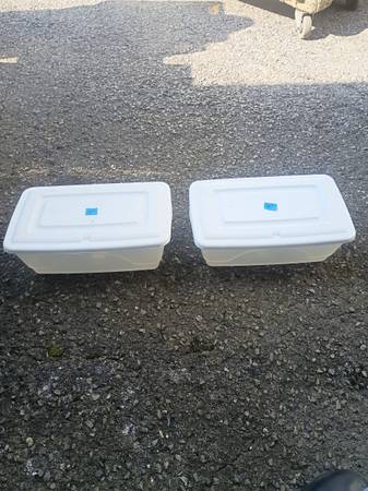 United plastics six quart storage containers 1