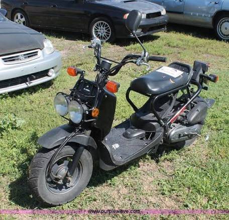 Moped. 1