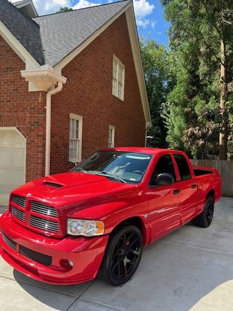 2005 Dodge Ram SRT-10 – Camioneta muscular con motor Viper - $35.999 (Alpharetta)63491926982273121