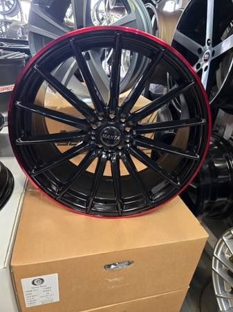 20x8.5 Manta Raya Wheels 1