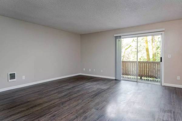 $2,075 / 3br - 1100ft2 - Delightful 3 bed / 2 bath in Portland. 1100 Sq Ft. Great value! (Portland)63820795520257121
