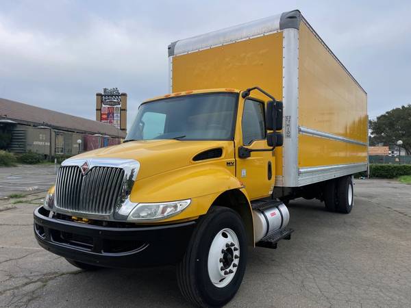 2020 INTERNATIONAL MV 26ft HIGHCUBE RAIL LIFTGATE 4500LBS **CUMMINS** 1