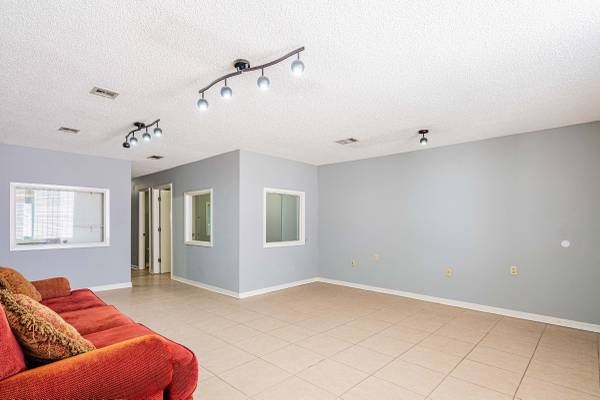 $4,000 / 3600ft2 - 2726 Royal St. Unit B (New Orleans, LA  Marigny)63791847417345124