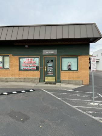 $1,000 / 900ft2 - Alquiler de Edificio Comercial (Kennewick) (15 N Cascade St, Kennewick WA)63924809536258120