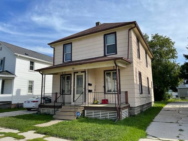 $825.00 / 2br - 1409 Carl Ave Upper63813311398659120