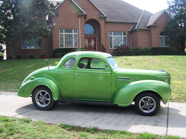 1939 PLYMOUTH CUSTOM STREET ROD - $28,000 (MARYVILLE)63625129773571123