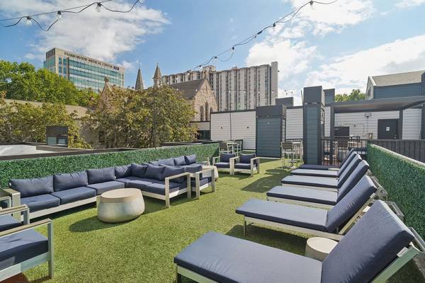 🏡 Charming 2BR • 1BA Home 1