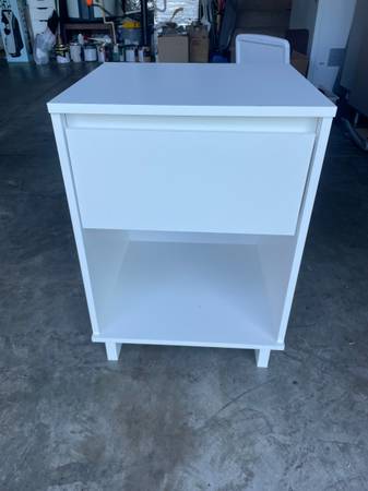 Side/End Table Cubby Thing 1
