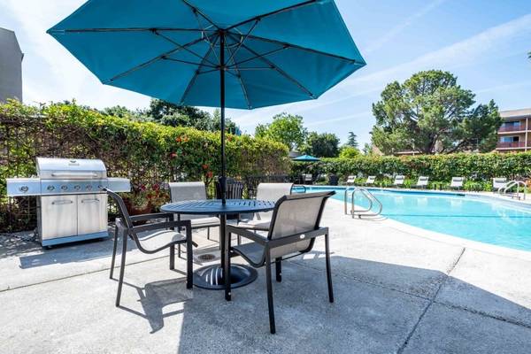 $2,286 / 1br - Apartment Features, Walk-In Closet, Corner Home (fremont / union city / newark)63667856586753120