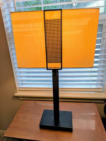 Lamp w/3-way switch 1