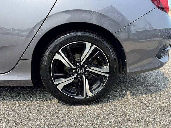 2016 Honda Civic Touring 4dr Sedan - $13,995.0063438478090883124