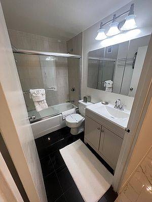 $1,645 / 1br - Offering both style and functionality of Unmatched Luxury (Midtown West)64033800886657124
