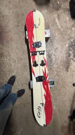 Voile Split 82 splitboard with Karakoram prime 2.0 binding system 1
