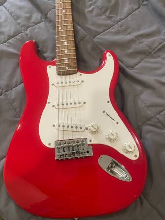 Fender squier Stratocaster affinity 1