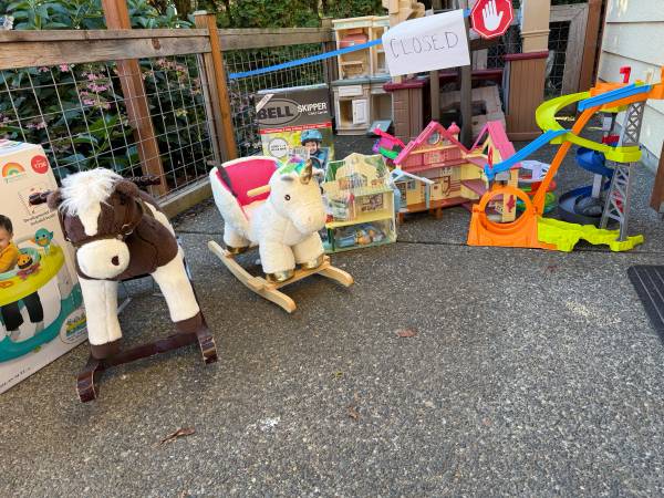Yard sale photo
