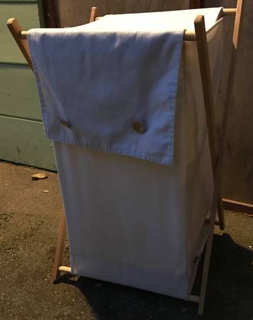 Laundry hamper 1