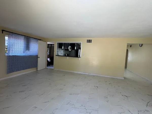 $1,600 / 2br - Remodeled Home for Rent!!! (Hayward)63888990328963120