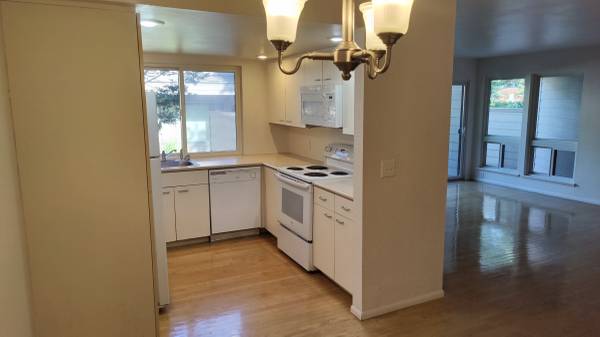 $1,900 / 2hab - 1200ft2 - Unidad de 2 habitaciones y 2 baños disponible en Cornell Meadows (Cedar Mill)63820739255811122