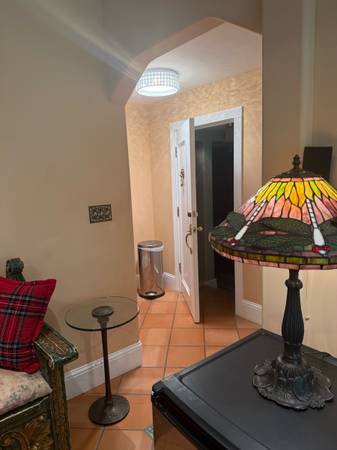 $1,980 / 4br - 2800ft2 - Private Suite in Los Gatos Spanish Villa (Los Gatos)64023720924931121