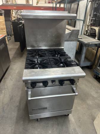 24" 4 Burner Gas Range 1