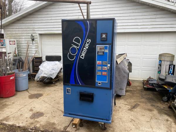 Large pop machine. 1