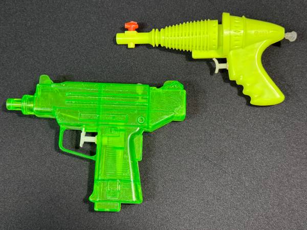 Vtg Thunderbird Pistol Squirt Gun J Rosenthal Uranium AK UZI Plastic W 1