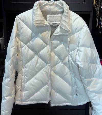 Woman’s White Ski Jacket by Nine West 1