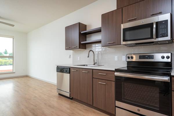 $1,695 / 1br - 669ft2 - Looking for a beautiful space? You've come to the right place! (Hillsboro - Near Tualatin Hills Nature Center)64038884774659123