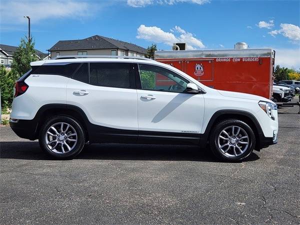 *2024* *GMC* *Terrain* *SLT* - $27,981 (_GMC_ _Terrain_ _Sedán_)63493082264451121