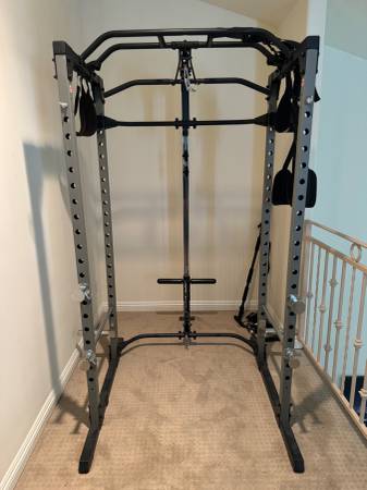 Reality Fitness Squat Rack Power Cage with LAT Pulldown 1