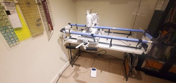 Cutie quilting frame with Juki TL 2000qi machine 1