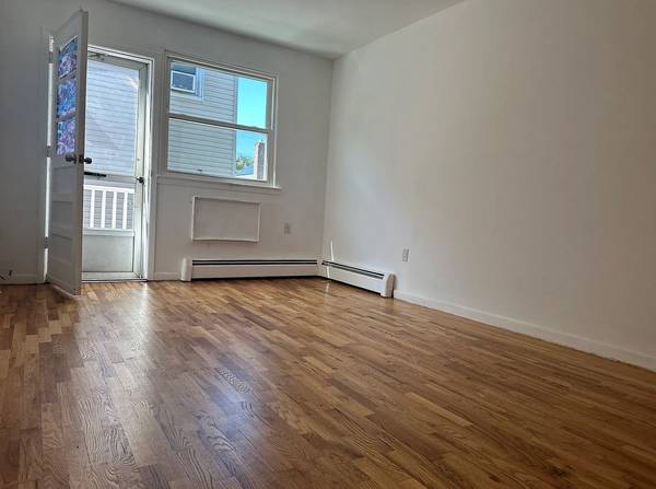 $1,300 / 1br - Bright & Affordable 1BR Apartment – Near Fordham (Bronx)63945362916866123
