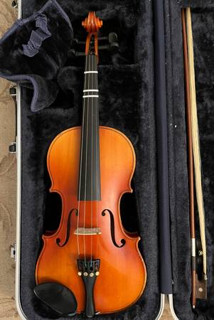 Suzuki 220 4/4 Violin 1