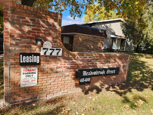 $900 / 2br - REED CITY, Meadow Brook (Reed City)63793453211011120