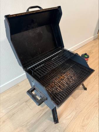 Propane Camping Grill (with carrying bag + 2 tanks) - $20 (N Beacon Hill)63442845040513124