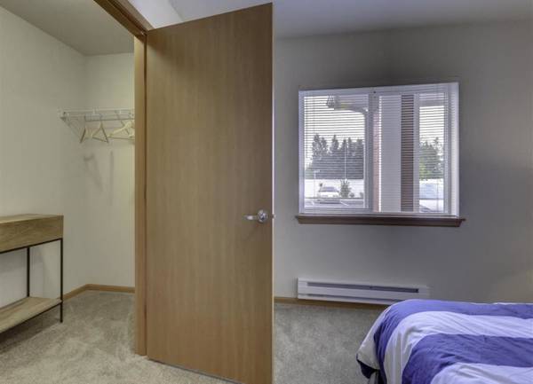 $2,020 / 2br - Dishwashers, Concierge, Convenient Freeway and Park & Ride Access (12115 State Ave, Marysville, WA)63870758111233121