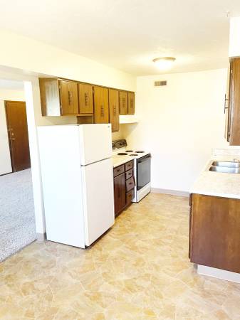 $995 / 2br - 1100ft2 - 2 bed/1 bath - Villa De Amor apartment (Aksarben) 1 (Omaha, NE)63681677701635120