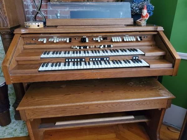 Hammond Organ & Leslie Speaker PRICE REDUCED 1