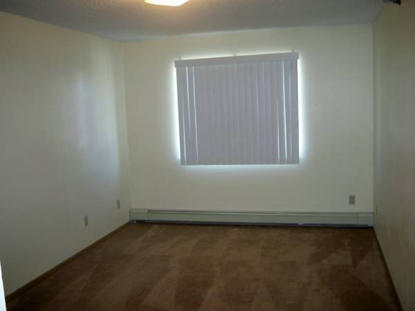 $1,400 / 2br - 770ft2 - Voted #1 Apt. Community! 2bd/1 bath $1,115 Avail Now! (Waconia)64003959271427121