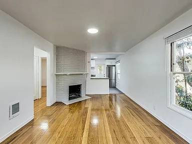 $750 / 1br - 650ft2 - Newly Renovated Apartment | Parking + Landscaped Outdoor Areas (berkeley)63682832374787120