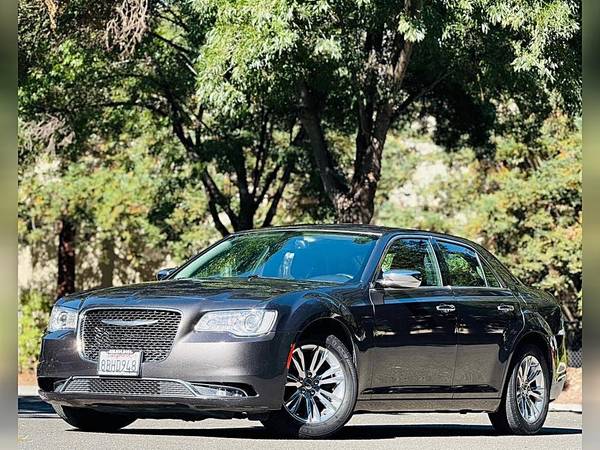 2016 Chrysler 300 C 4dr Sedan 1