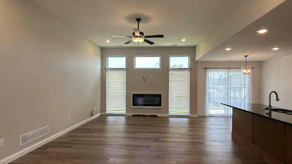 $2145.00 / 3br - 1624ft2 - 3 Bedroom 2 Bath Single Family House in SW Columbia63845292473345121
