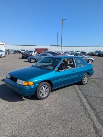 FORD ESCORT!! - $1.295 (Caldwell)634699036768011212