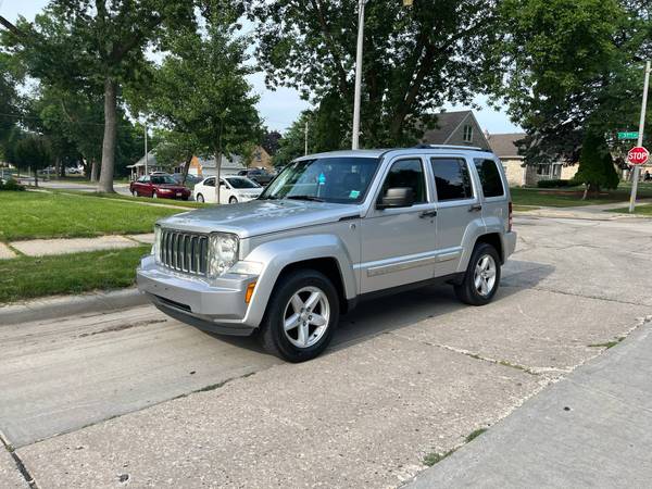 2013 jeep liberty limited 4wd for sale by owner - Milwaukee