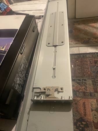 Heavy duty server rails - $40 (NE)63470990486273123