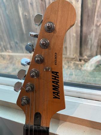 Yamaha  electric guitar - $160 (Fremont)63471458518529122