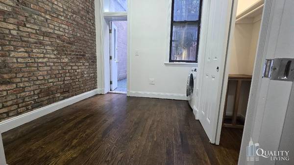 $4250.00 / 1br - NOLITA GEM, WASHER DRYER IN THE APARTMENT (East Village)63827204582275122