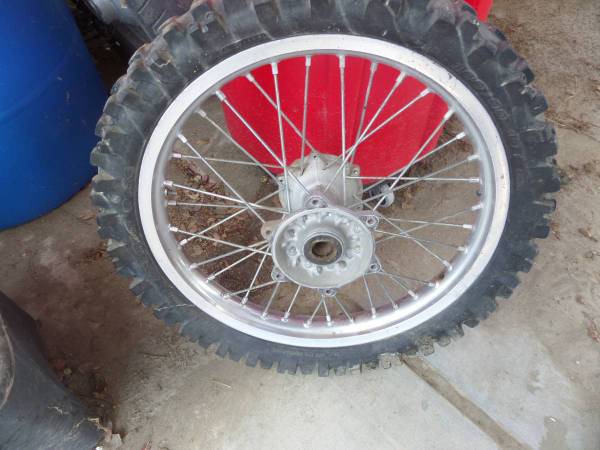 2001 Yamaha YZ125 Rear Wheel, Subframe, Complete Swingarm with Linkage 1