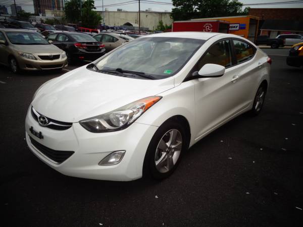 2013 hyundai Elantra GLS - $5,995 (alexandria)63616210036355121